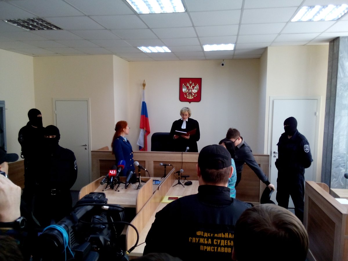 Russian court sentenced single mother for reposting anti-war content on social media to 320 hours of community service & personal laptop ordered to be destroyed 