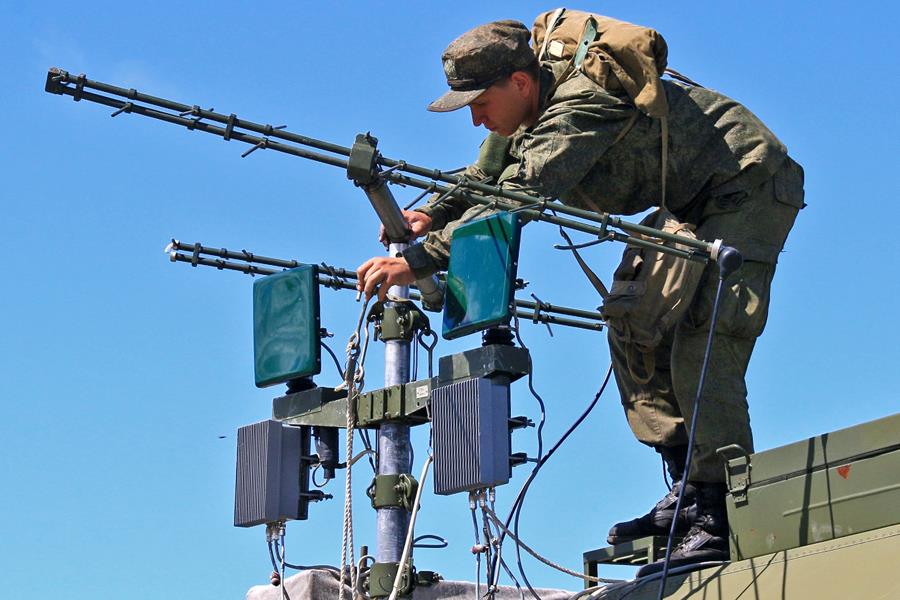 Electronic Warfare units @ Russian Eastern Military District exercise with Rtut-BM Murmansk Krasukha-4 Zhitel and Leer  