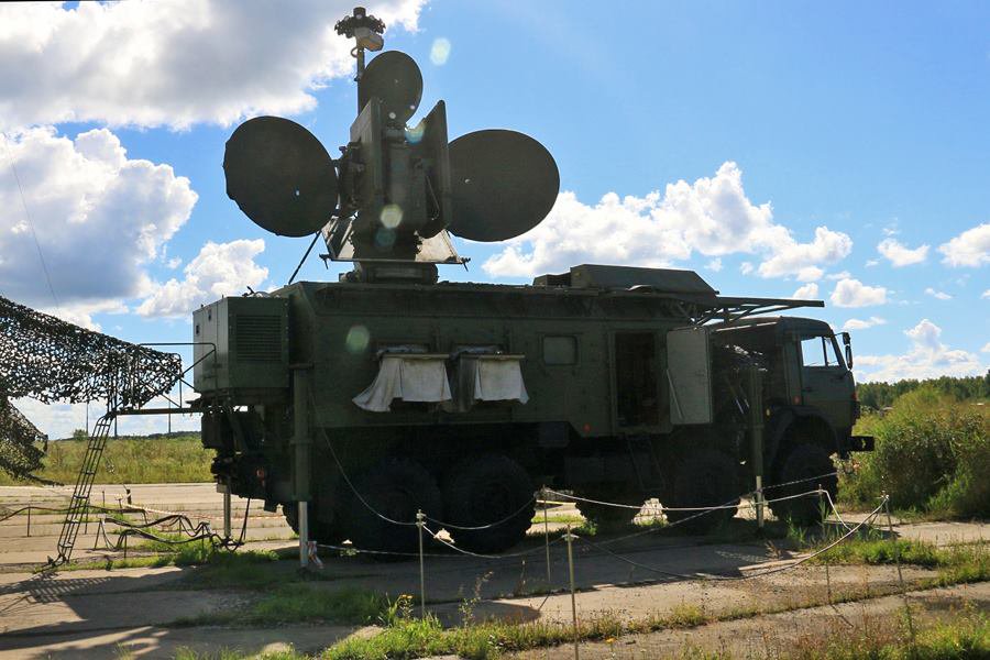 Electronic Warfare units @ Russian Eastern Military District exercise with Rtut-BM Murmansk Krasukha-4 Zhitel and Leer  