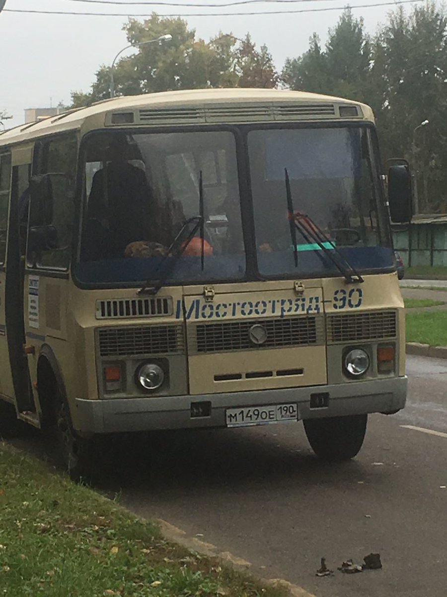 Moscow, Onezhska: mass transfer to polling station. Threats against monitors