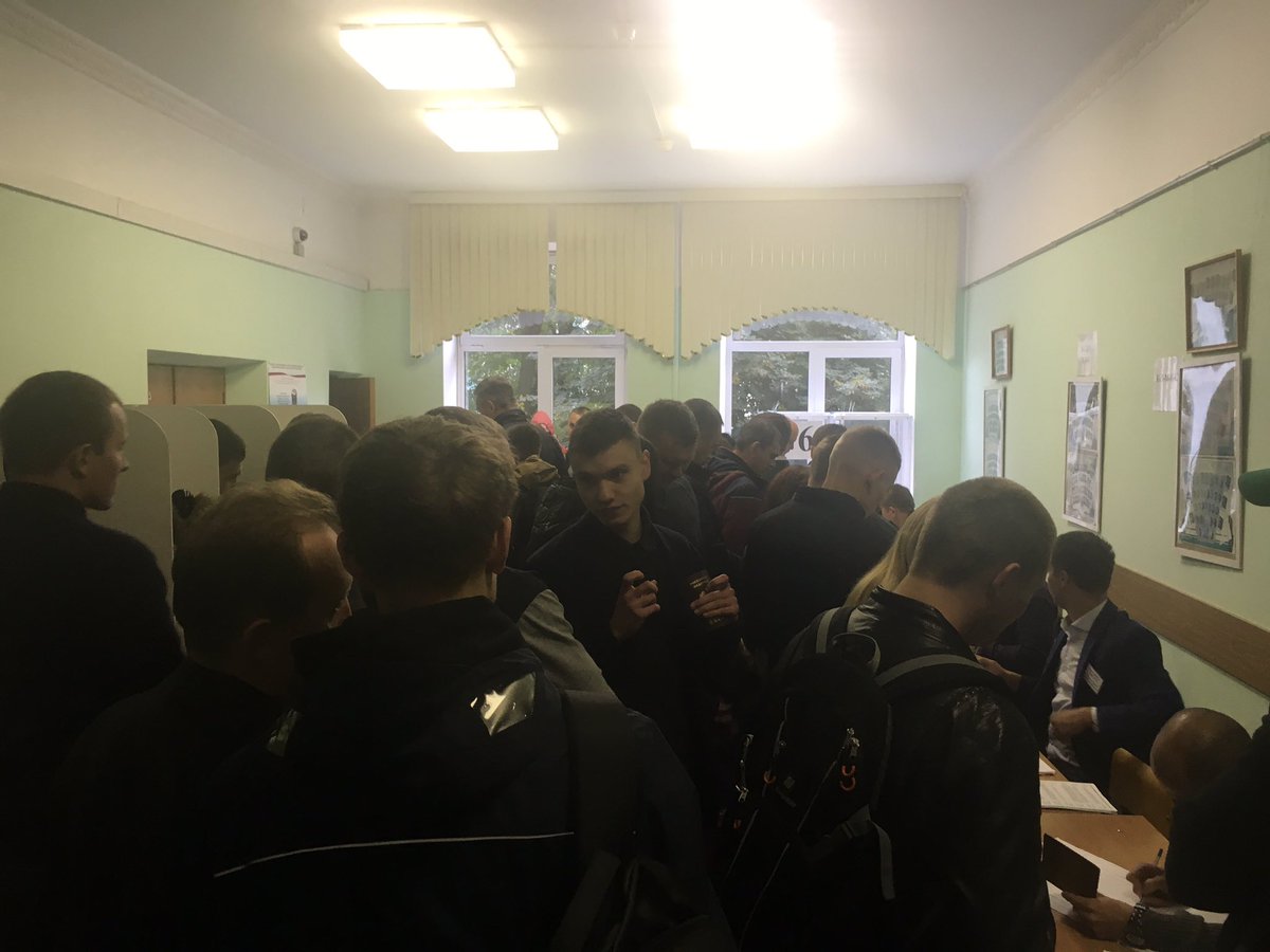 At polling station 76, CAO dumped people to vote. And here are the voting. 