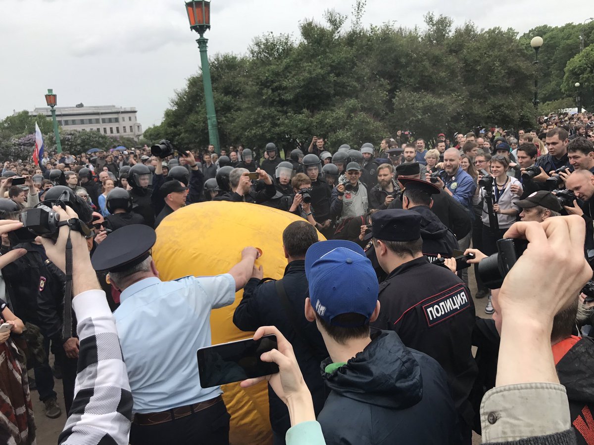 A rubber duck was arrested in St Petersburg