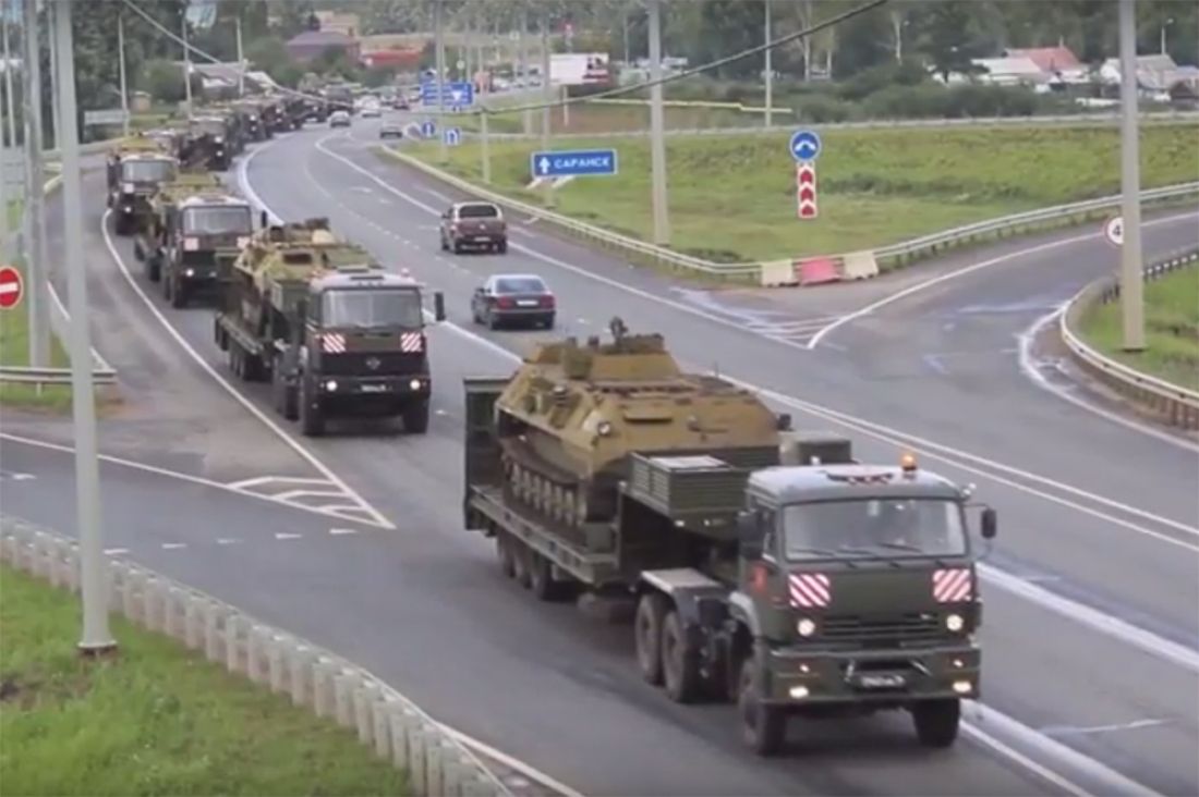 Over 100 units of armored vehicles on trailers in Penza