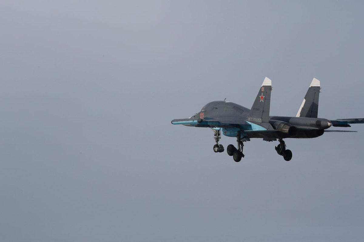 Ministry of Defense of Russia: Crews of Su-30M2 fighters and Su-34 of the Southern Military District for the first time fulfilled the conveyor landing of aircraft on the road in the Rostov region within the framework of the flight tactical exercise
