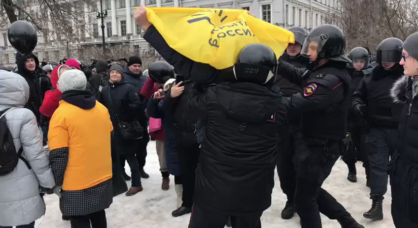 In St. Petersburg, seven people were already detained for demo in support of Anastasia Shevchenko