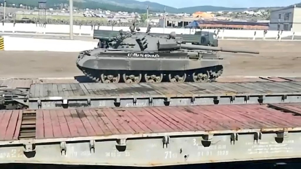 Russia has dug out another trainload of T-62M and T-62MV tanks from their depots. This time near Ulan-Ude.