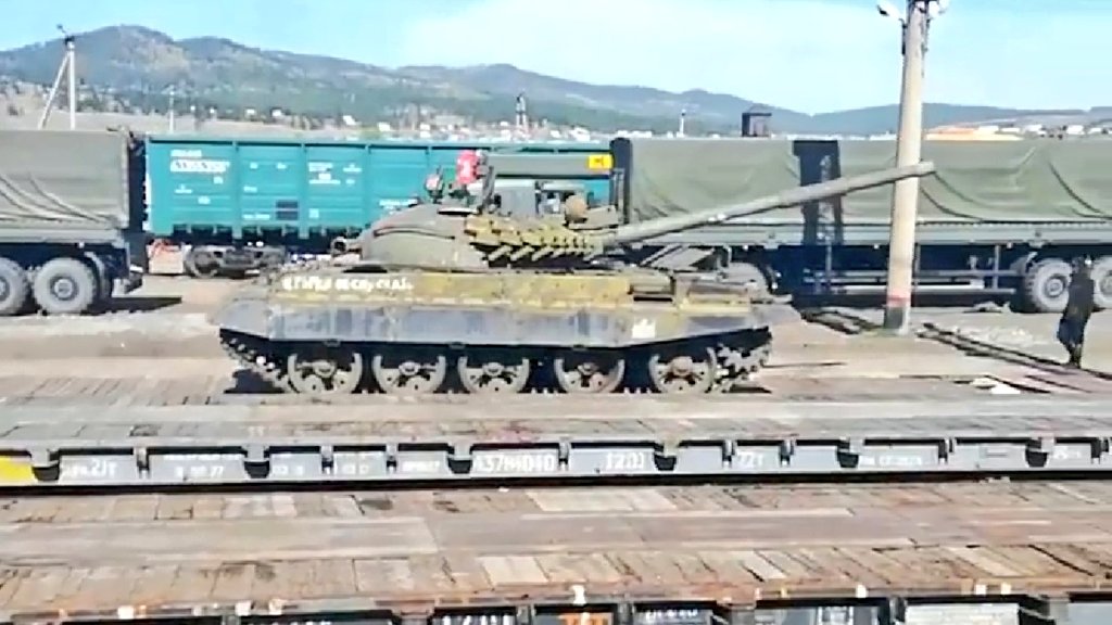 Russia has dug out another trainload of T-62M and T-62MV tanks from their depots. This time near Ulan-Ude.