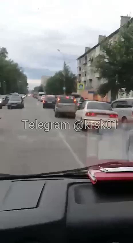 Long traffic jams as Achinsk citizens attempting to leave the town