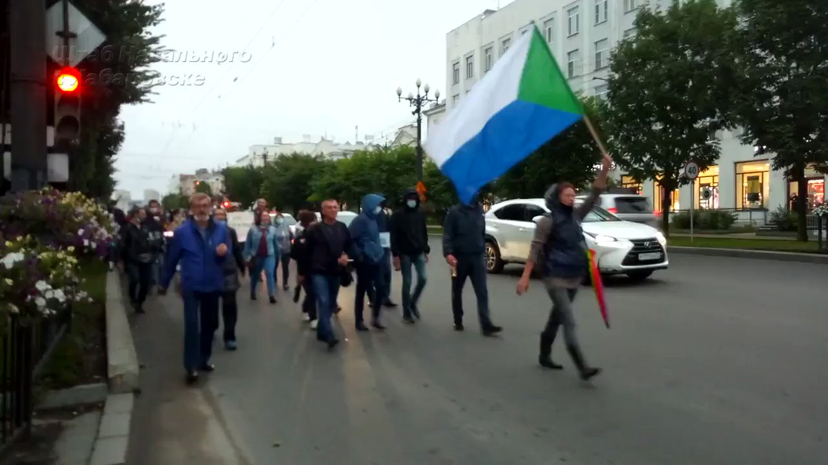 People in Khabarovsk shouting 20 years, no trust.