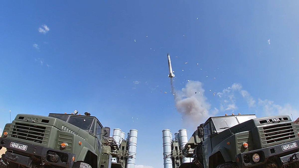 S-300PM2 TELs launching 48N6-series missiles