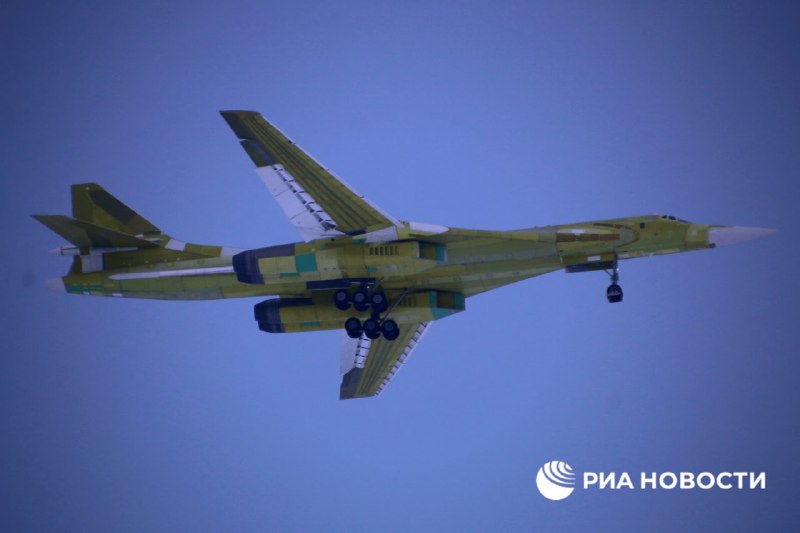 First flight of Russian strategic bomber Tu-160M(refurbished)