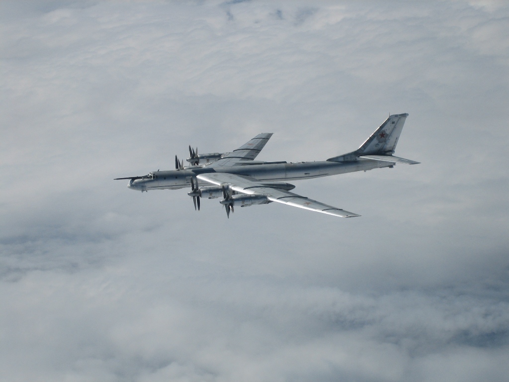 Royal Norwegian Air Force F-35s and @RoyalAirForce Typhoons intercepted Russian  aircraft flying off the Norwegian coast and into the North Sea