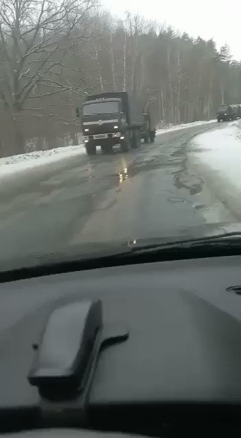 Russian military convoy geolocated near Suzemka