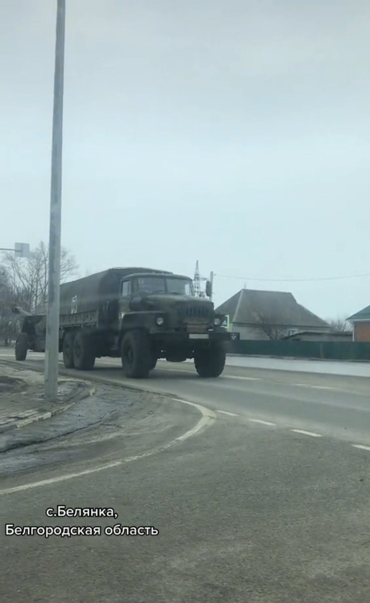 More Z-marked vehicles. This time moving through the village of Belyanka, Belgorod Oblast