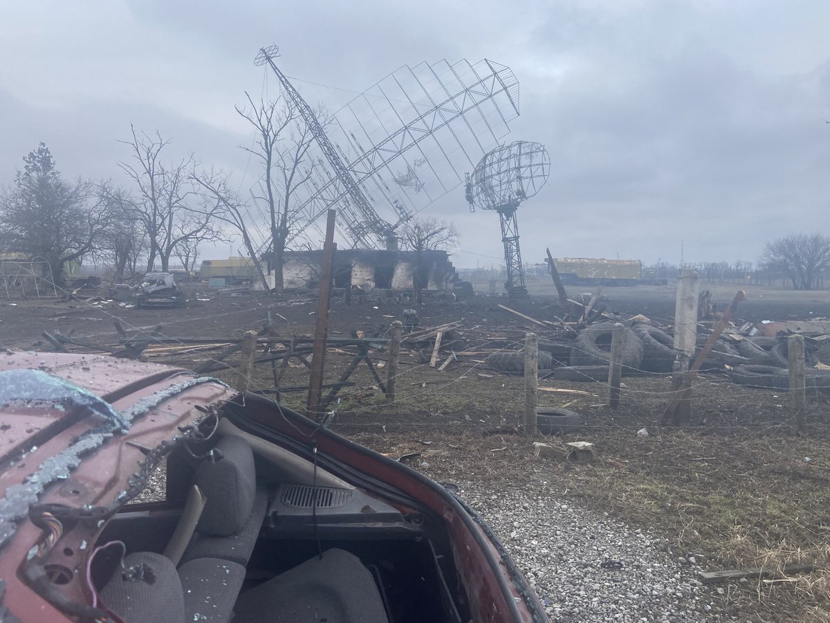 Radar station Russia bombed on outskirts on Mariupol