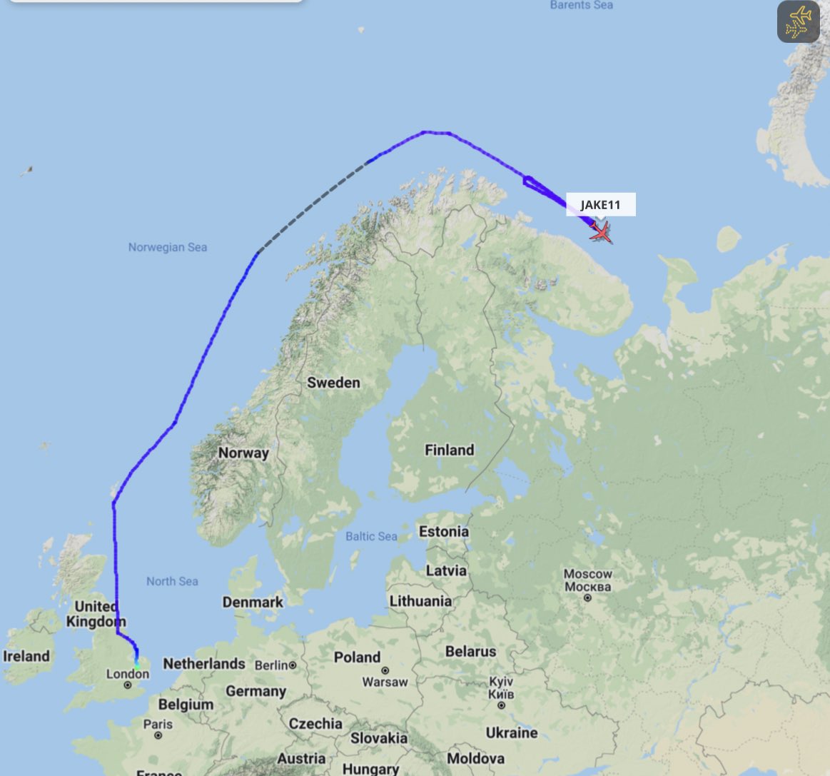 Murmansk yaxınlığında fəaliyyət göstərən USAF RC-135W Perçin Birləşməsi JAKE11 reg:62-4130