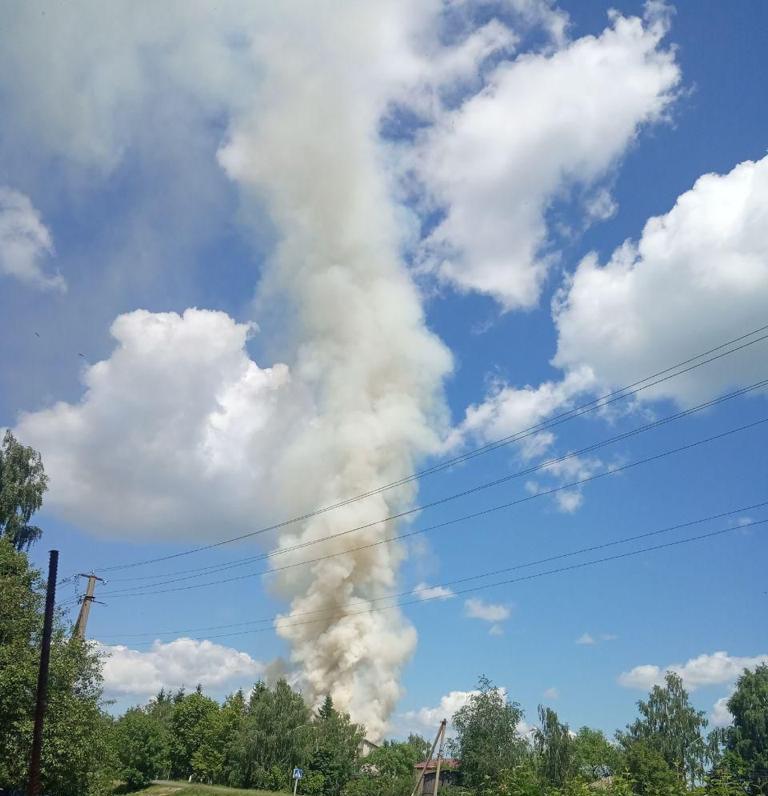 Russian army shelling destroyed building of Ukrainian border guards in Sumy region