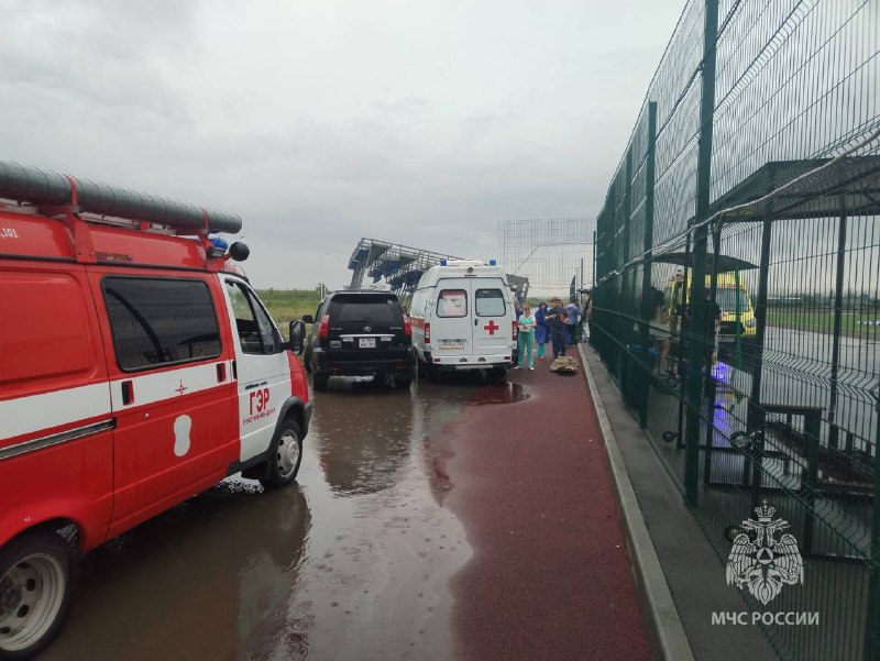 Rostovda kanalda tribunanın çökməsi nəticəsində 1 nəfər ölüb, 10 nəfər yaralanıb