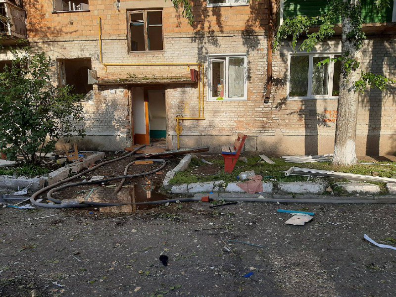 Газ взорвался в пятиэтажке в красноярском Канске, четыре человека доставлены в больницу, сообщает МВД  