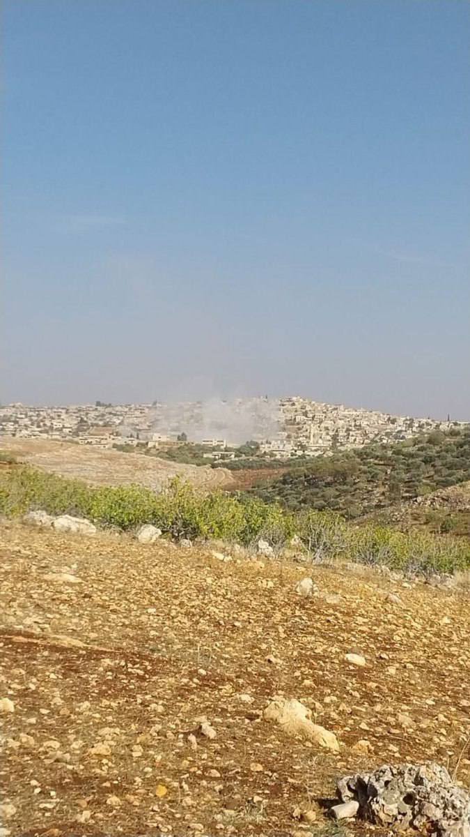 Assad's forces and Russia bombard with heavy artillery the surroundings of the towns of Kansafra, Safuhan, and Kafr-Aweid in the southern countryside of Idlib, Syria