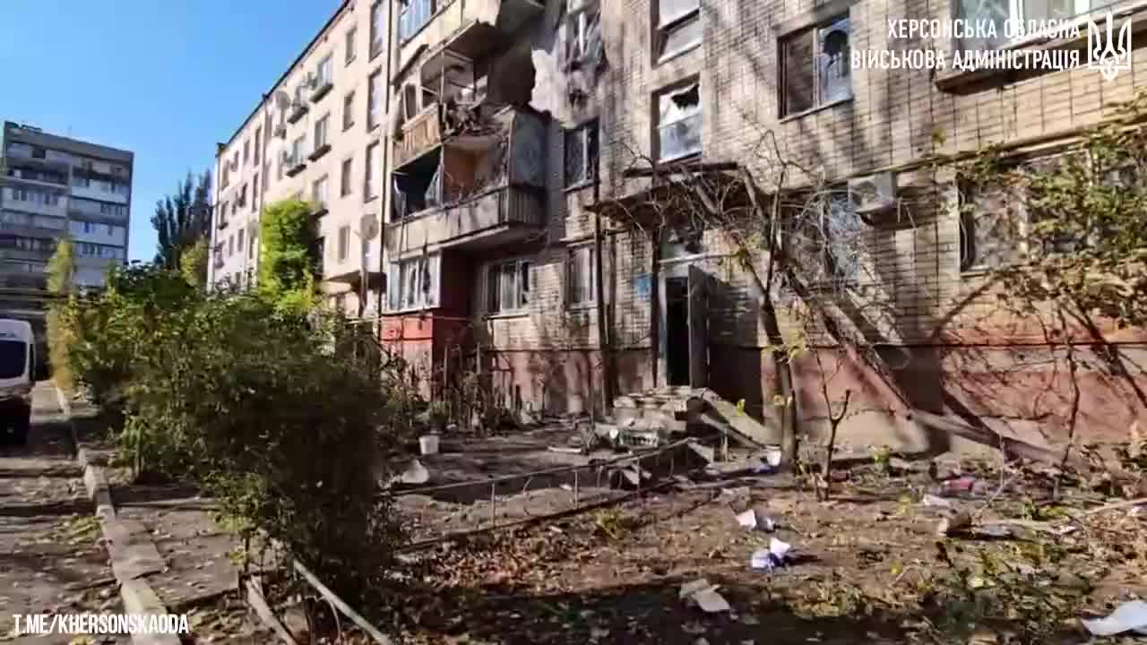 Ryskt artilleri besköt Korabelny-distriktet i Cherson, dödade 1 person och skadade ytterligare 3