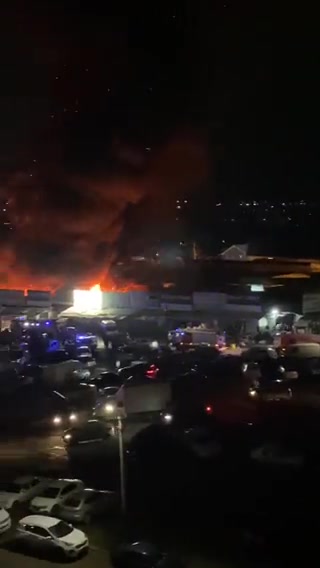 Pożar na targu Temernik w Rostowie
