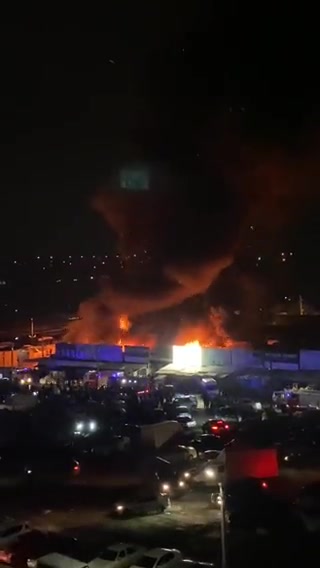 Brand op de Temernik-markt in Rostov