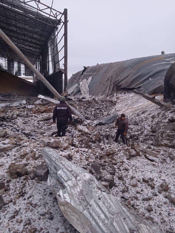 Η ρωσική αεροπορία κατέστρεψε αποθήκες με σιτηρά στο Βοβτσάνσκ με κατευθυνόμενες βόμβες