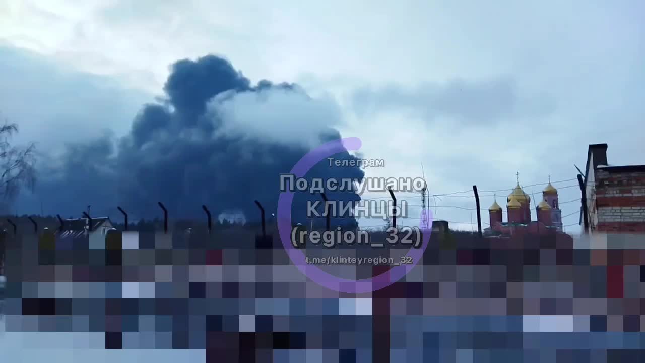 Brand vid oljedepån i Klintsy, Bryansk-regionen