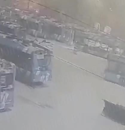 Brand gemeld bij Nevsky Mazut in de fabriek in Sint-Petersburg na een drone-aanval