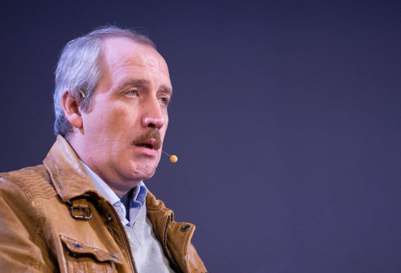 Novaja Gazeta galvenais redaktors Sergejs Sokolovs tika aizturēts Maskavā