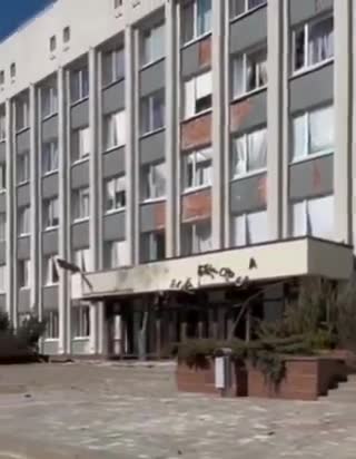 Het administratieve gebouw in Belgorod raakte beschadigd als gevolg van een vermoedelijke drone-aanval