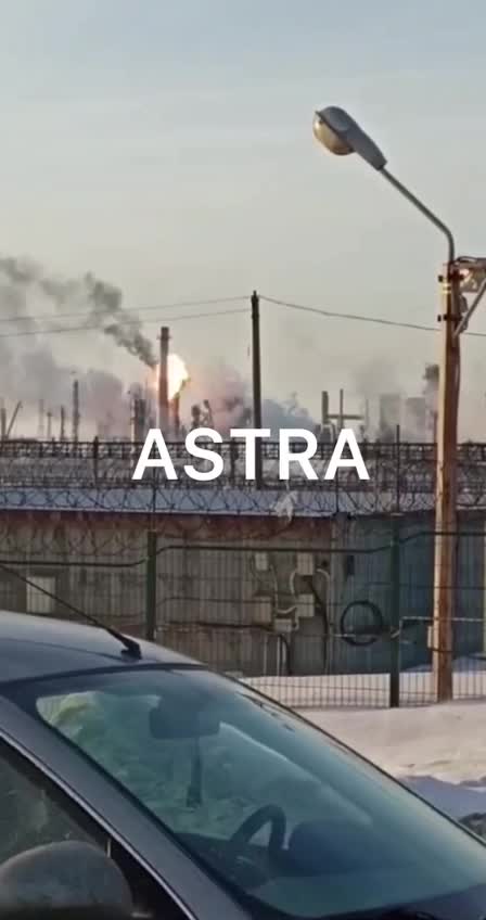 Brand på Ryazan-raffinaderiet efter drönarattack
