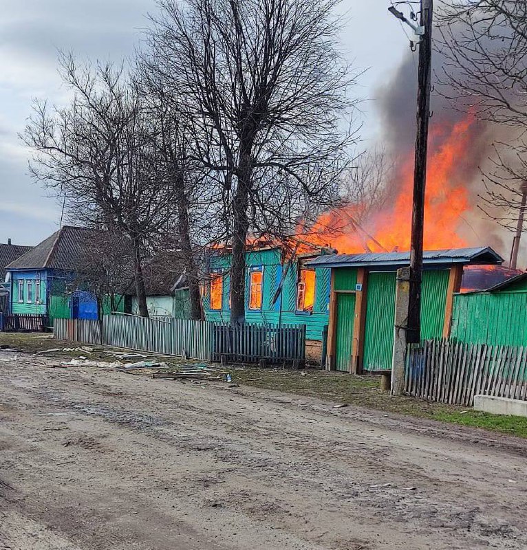 Posljedice granatiranja sela Korovjakovka u Kurskoj oblasti