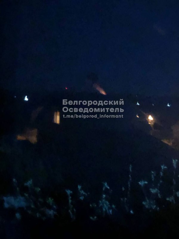 Brand nära Staryi Oskol efter explosioner
