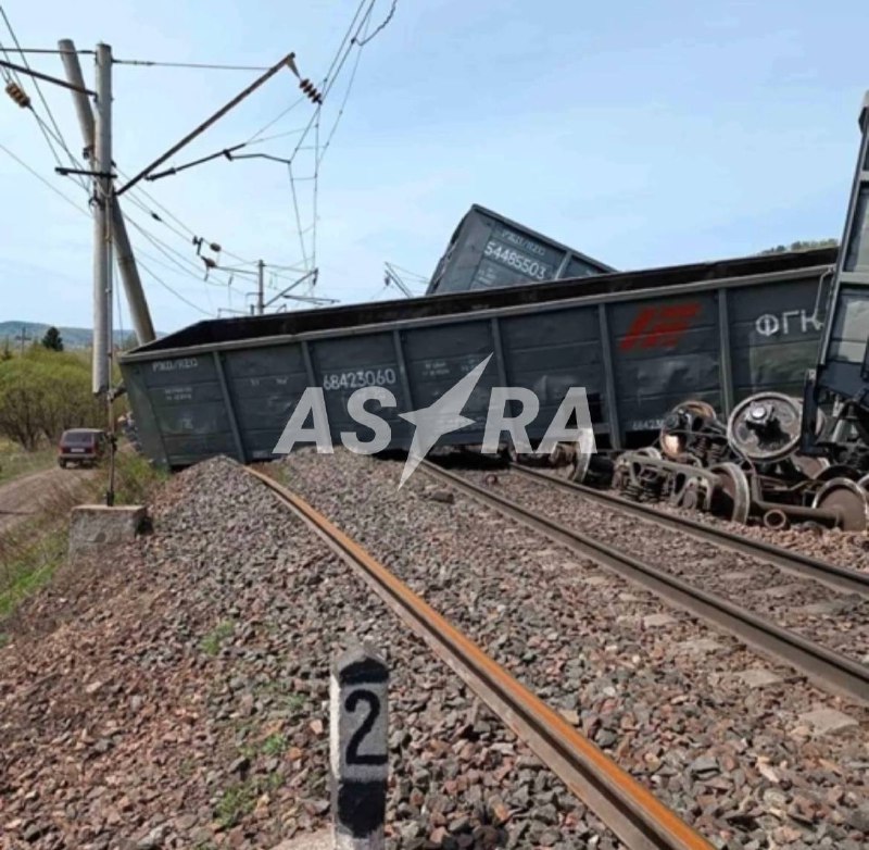 Trem de carga descarrilou perto de Krasnoyarsk