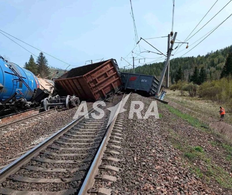Un tren de mercancías descarriló cerca de Krasnoyarsk