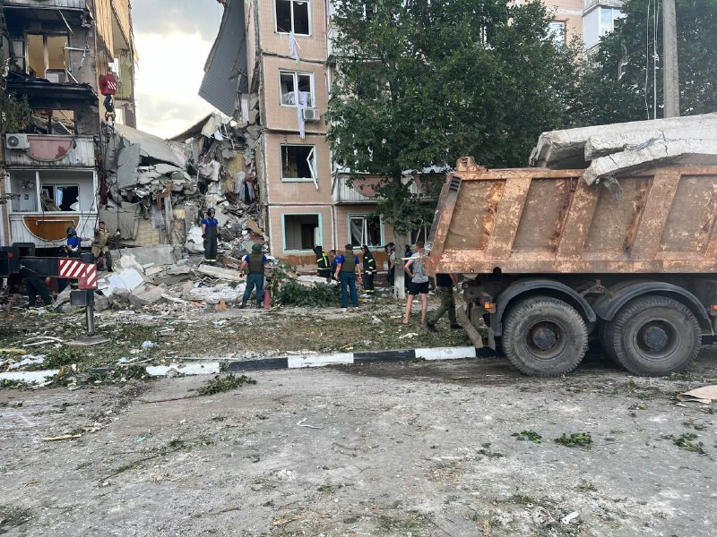 Bojāgājušo skaits sagruvušajā ēkā Belgorodas apgabala Šebekino pieaudzis līdz 5, ziņo vietējās varas iestādes