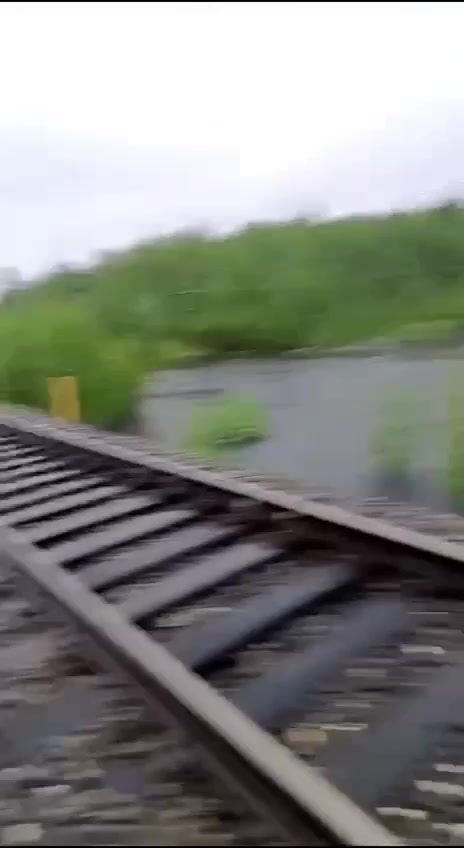 Vorkuya-Novorossiysk train derailed near Inta town of Komi republic, multiple passengers wounded