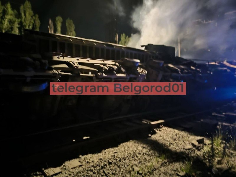 One person died, one was injured when a train derailed in Stary Oskol. The press service of the Lebedinsky Mining and Processing Plant said that this happened on July 13. Two railway traction units collided on the territory of the enterprise