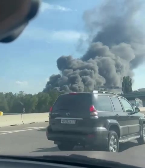 Grande incêndio relatado em Krasnodar