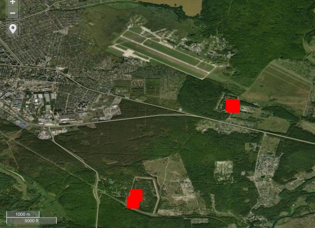 Por la noche, los almacenes de municiones de la aviación rusa cerca del aeródromo Khalino en Kursk fueron atacados. Los lugareños informan que la detonación en el terreno duró aproximadamente una hora y media.