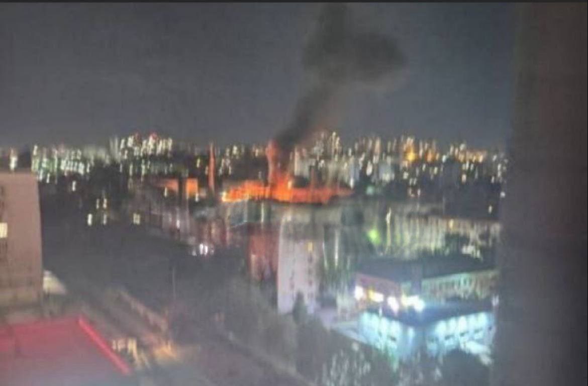 Durante la noche se produjo un incendio en una subestación en Volgogrado, Rusia. Los medios rusos informan que la ciudad experimentó problemas de energía.