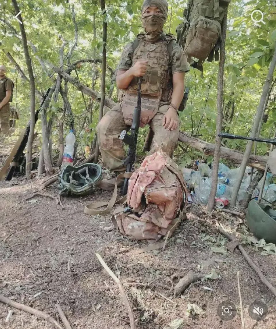 According to information circulating on social media, two Chinese men who joined the Russian army in early June were killed in action on Aug 1 after they were sent to the front line on July 31 as commandos