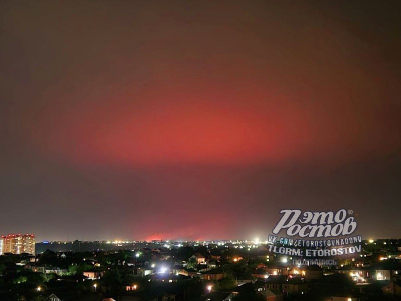 Grand incendie de forêt près de Dugino, près de Rostov