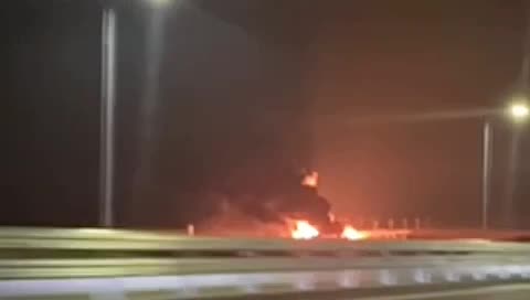 Un depósito de petróleo se incendió como consecuencia de un ataque con drones en Kamensk-Shakhtinsky, región de Rostov