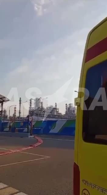 Vídeo del moment en què un dels drons va atacar la refineria de petroli de Moscou al districte de Kapotnya de Moscou