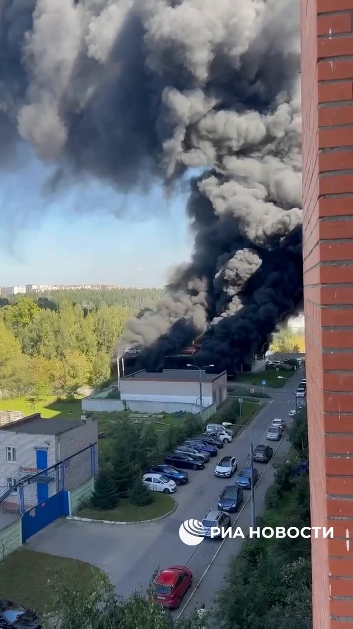 Odintsovo'daki bir otoparkta çıkan yangında iki ölü ve üç kişi yaralandı; yangın söndürüldü