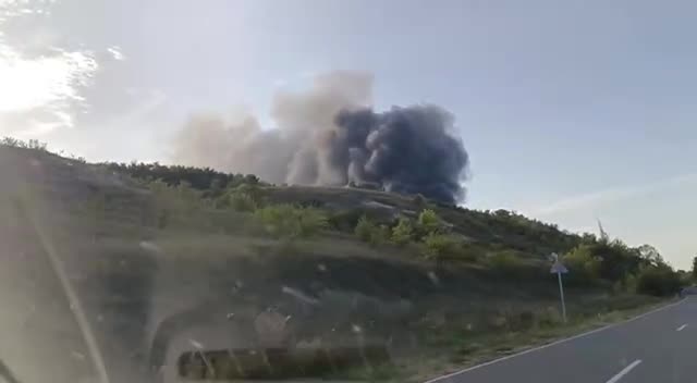 Incendi al dipòsit de combustible al districte de Volokonovski a la regió de Belgorod