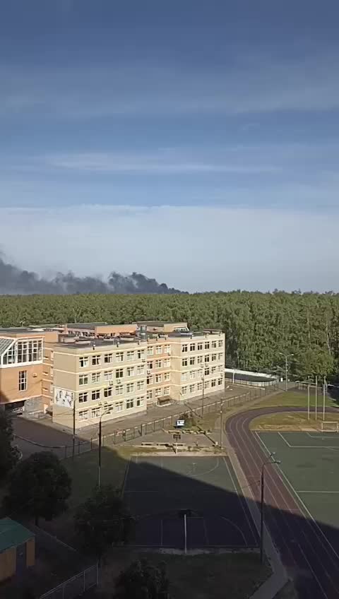 Brand im Werk in Vidnoje, Region Moskau